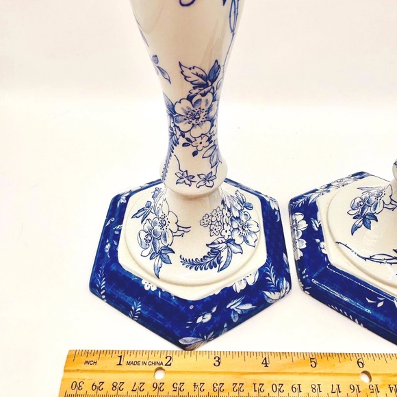 Vintage Spode Penny Lane Honeywall Blue & White Porcelain Candlesticks - Pair - Picture 13 of 15
